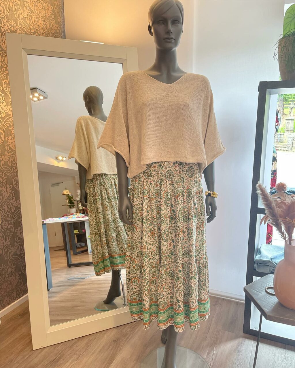 Instagram post from make.it.kleidsam. This post is in position 2.