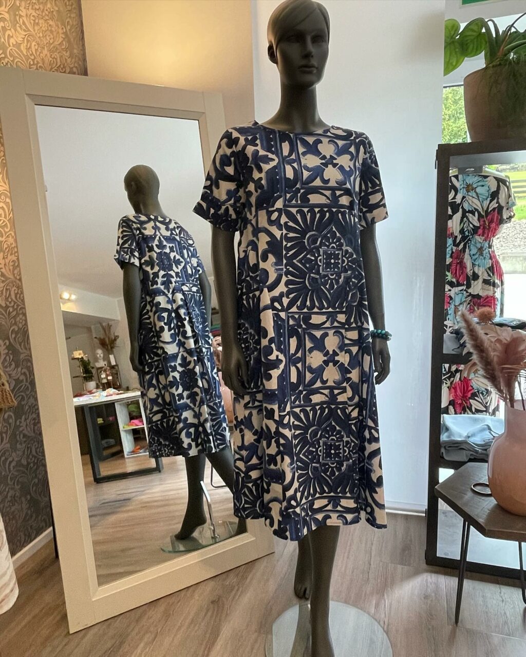 Instagram post from make.it.kleidsam. This post is in position 1.