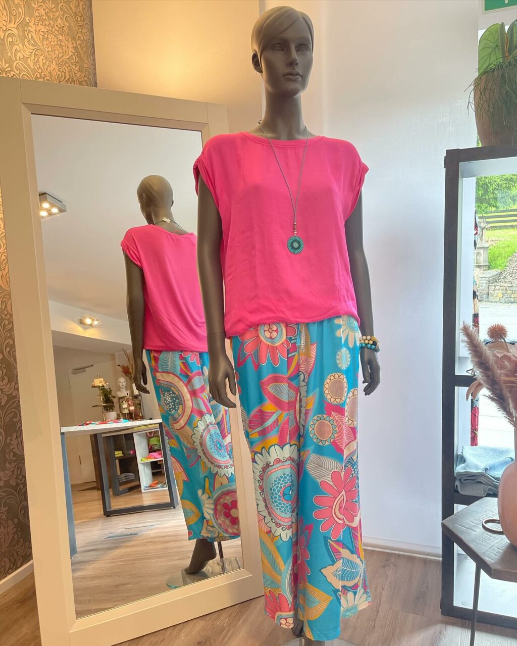 Instagram post from make.it.kleidsam. This post is in position 3.