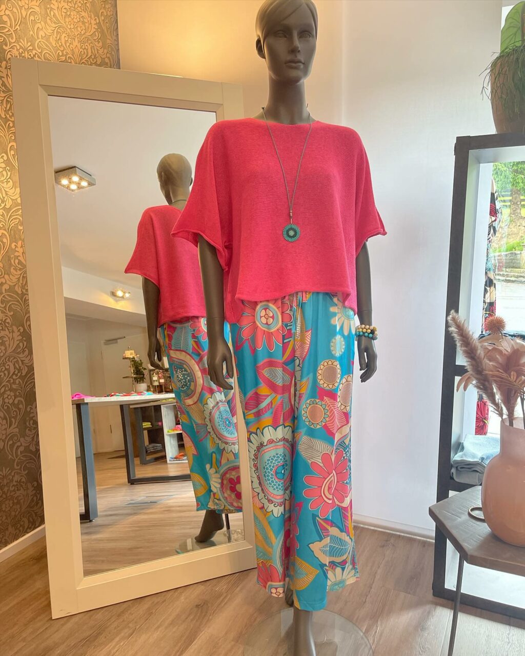 Instagram post from make.it.kleidsam. This post is in position 4.